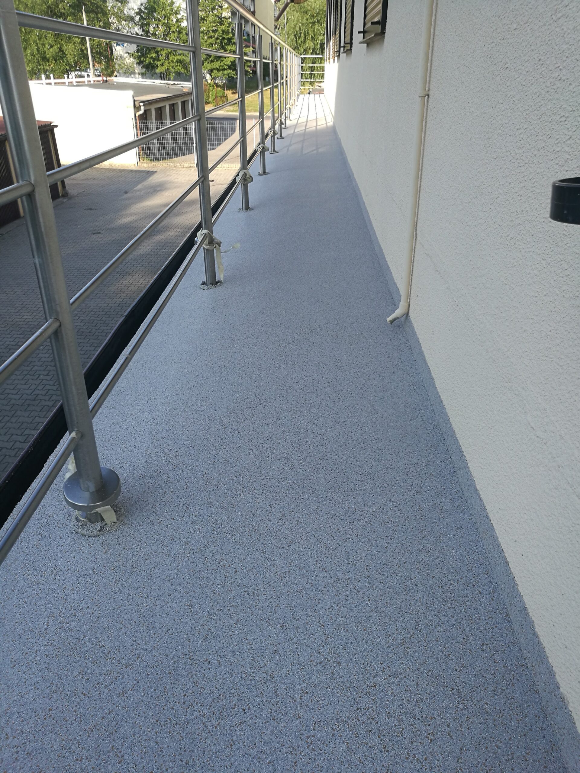 Przeciekający balkon – naprawa skuteczna i trwała bez kosztownych błędów